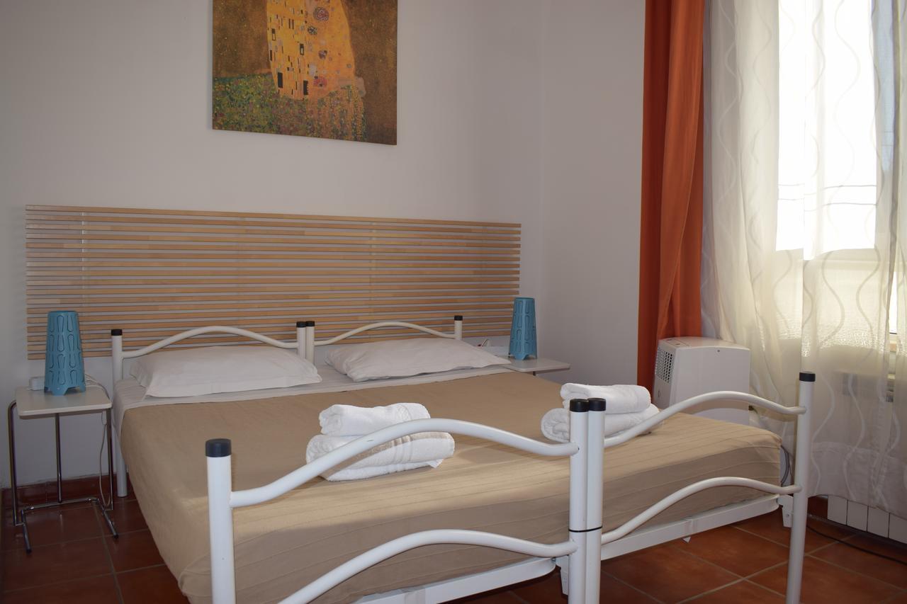Rose Santamaria Residence Rome Bagian luar foto